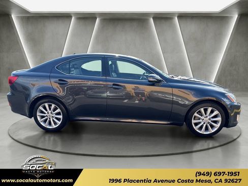 Used 2009 Lexus IS 250 w/ Premium Pkg RWD image 6