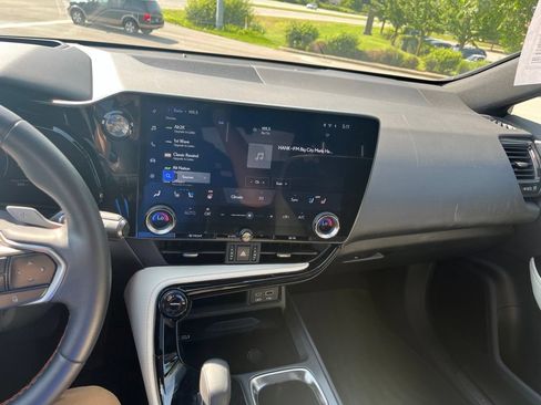 Used 2022 Lexus NX 350h AWD image 8