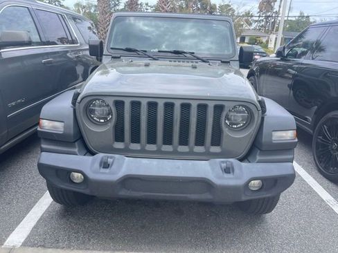 Used 2022 Jeep Wrangler Unlimited Sport image 3