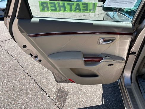 Used 2007 Hyundai Azera Limited FWD image 13