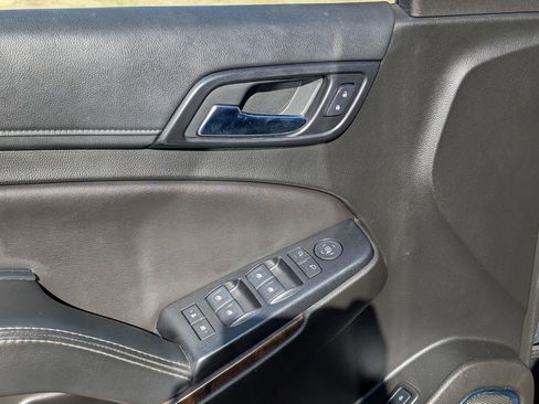 Used 2019 Chevrolet Tahoe LT AWD/4WD image 18