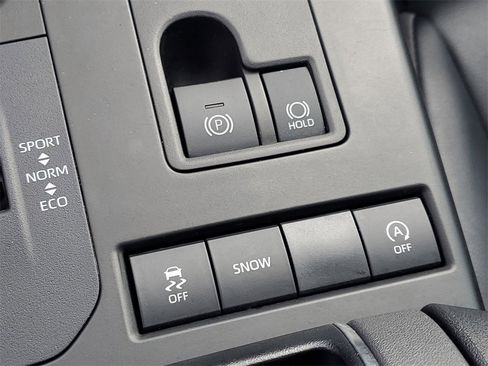 Used 2022 Toyota Highlander XLE image 35