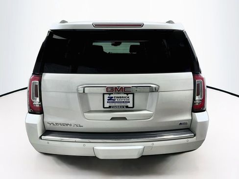 Used 2016 GMC Yukon XL Denali RWD image 6