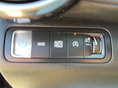 Used 2025 Chevrolet Equinox LT w/ Convenience Package II AWD/4WD image 14