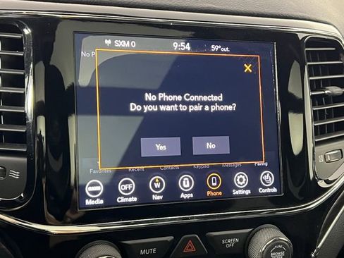 Used 2020 Jeep Grand Cherokee Limited w/ Luxury Group II image 36