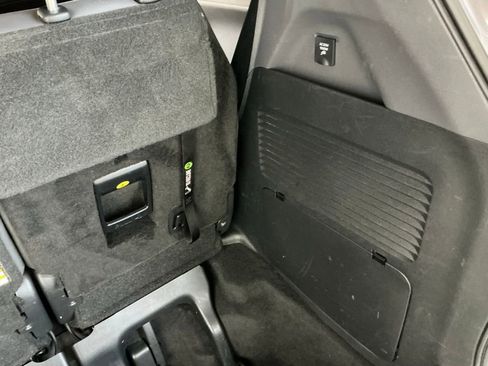 Used 2021 Toyota Sienna XSE w/ XSE Plus Package FWD image 33