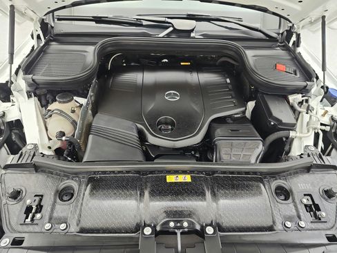 Used 2024 Mercedes-Benz GLE 450 4MATIC image 17
