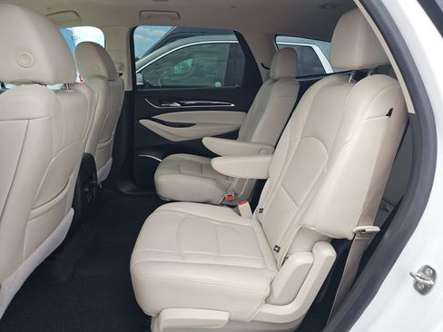 Used 2022 Buick Enclave Essence FWD image 14