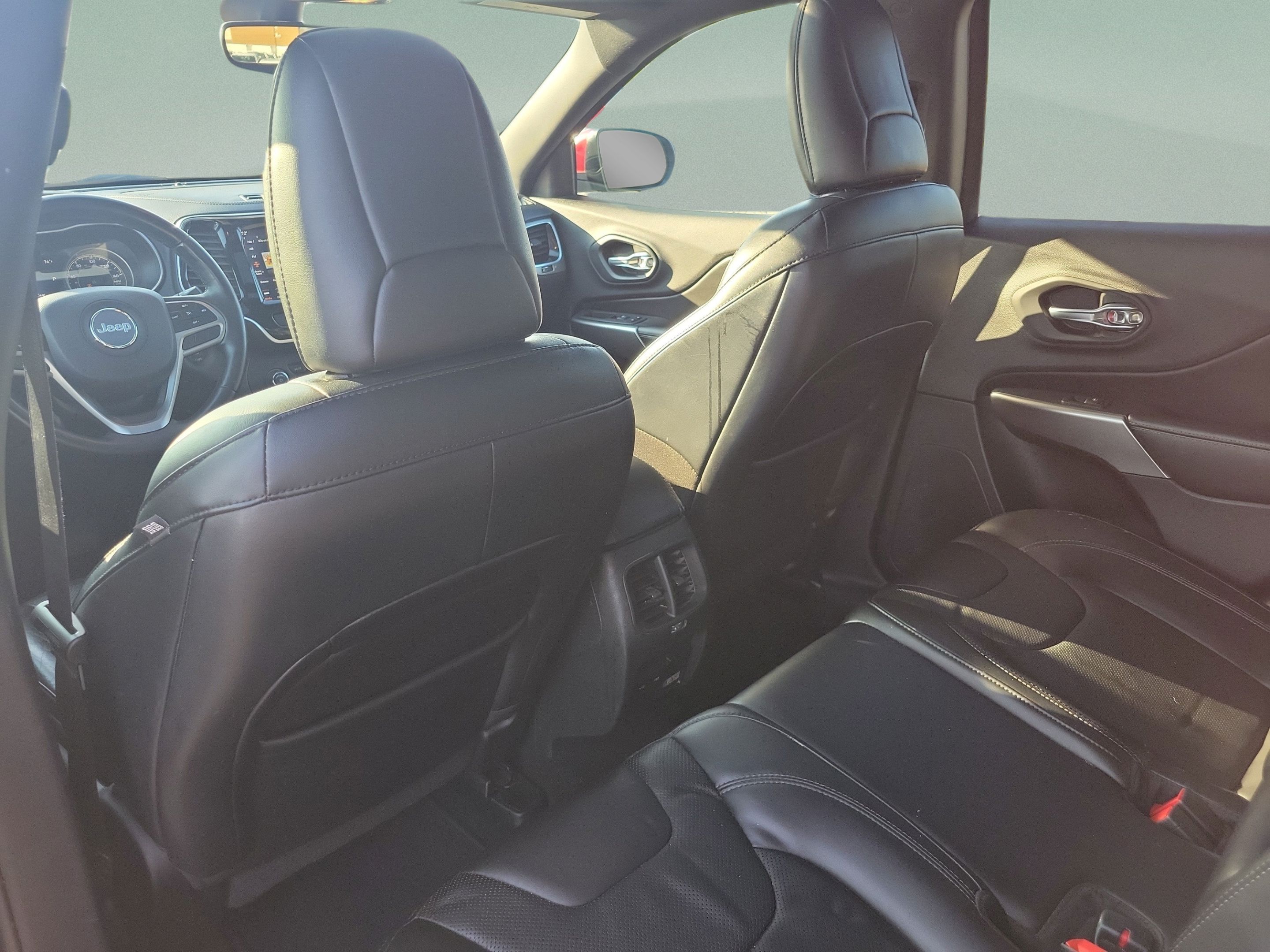 Used 2020 Jeep Cherokee High Altitude AWD/4WD image 13