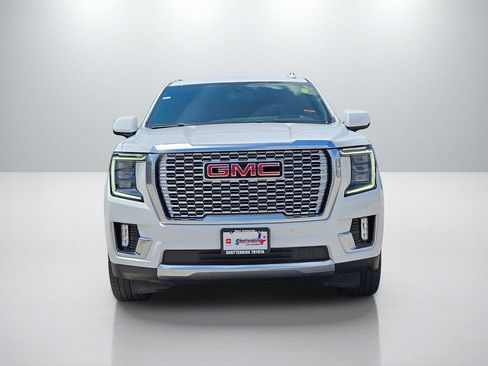 Used 2022 GMC Yukon Denali AWD/4WD image 2