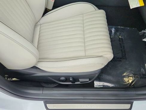 Used 2025 Genesis G70 3.3T Advanced image 24