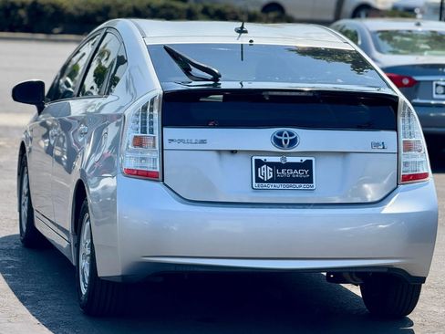 Used 2010 Toyota Prius Three image 4