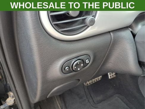 Used 2005 Chrysler PT Cruiser Limited w/ Chrome Accents Group FWD image 17