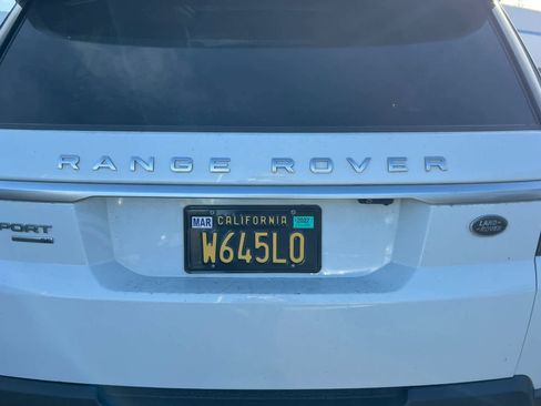 Used 2017 Land Rover Range Rover Sport SE AWD/4WD image 19