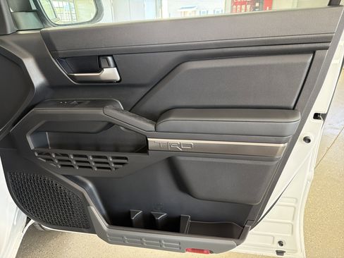 New 2025 Toyota Tacoma TRD Off-Road AWD/4WD image 40