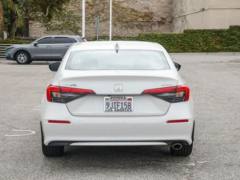 Used 2024 Honda Civic Sport image 9