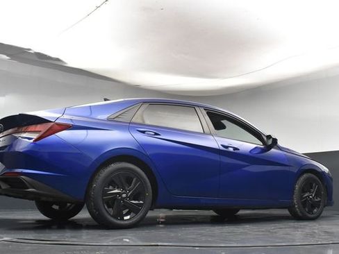 Used 2021 Hyundai Elantra SEL w/ Convenience Package image 36