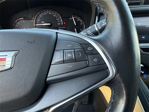 Used 2019 Cadillac XT5 Premium Luxury image 27