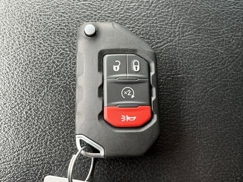 Used 2020 Jeep Wrangler Sport image 28