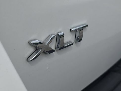 Used 2024 Ford Expedition XLT RWD image 9