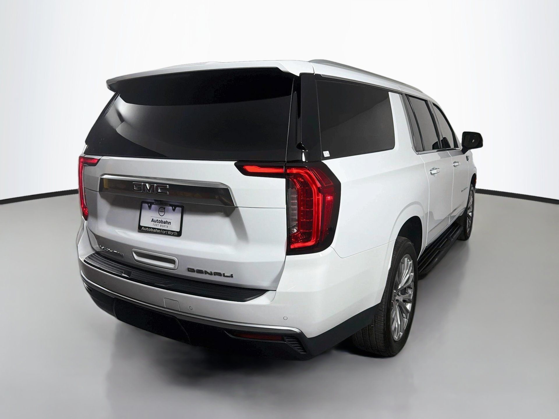 Used 2024 GMC Yukon XL Denali w/ Max Trailering Package AWD/4WD image 6