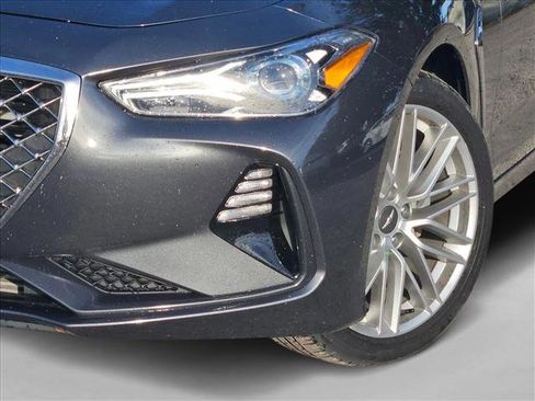 Used 2021 Genesis G70 2.0T image 4