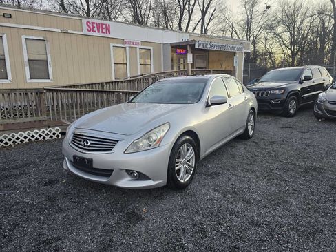 Used 2012 INFINITI G37 x Sedan w/ Premium Pkg image 4