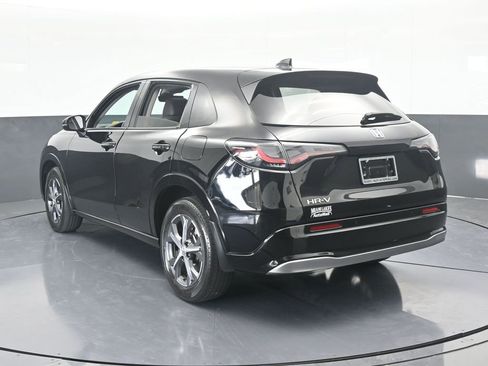 Used 2023 Honda HR-V EX-L image 4