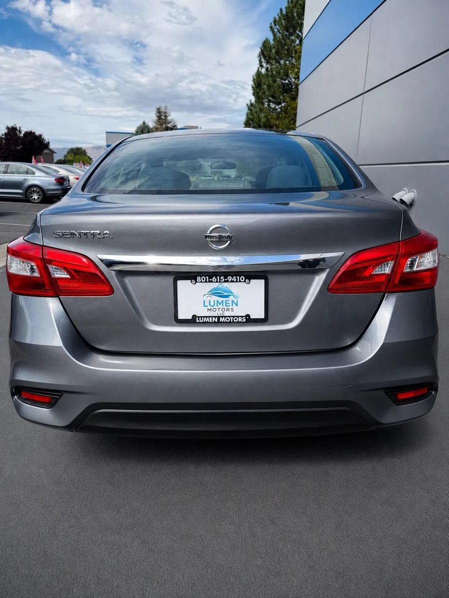 Used 2019 Nissan Sentra S FWD image 6