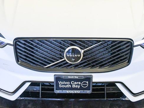 New 2026 Volvo XC60 B5 Ultra w/ Climate Package PRO AWD/4WD image 8