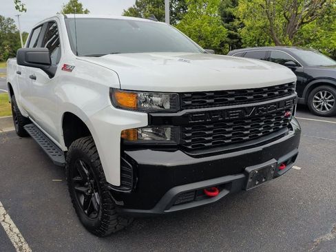 Used 2022 Chevrolet Silverado 1500 Custom Trail Boss AWD/4WD image 2