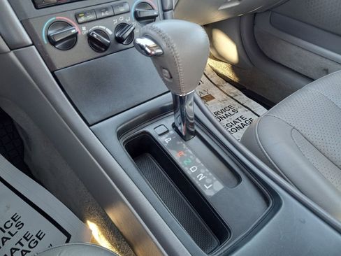 Used 2004 Toyota Avalon XLS image 20