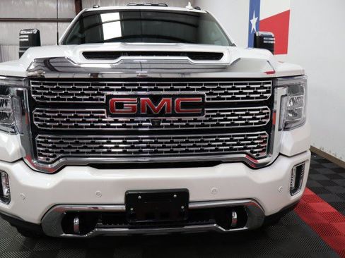 Used 2022 GMC Sierra 2500 Denali AWD/4WD image 24