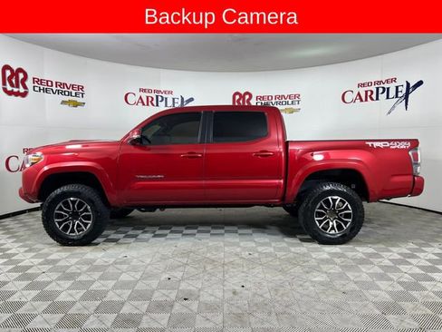 Used 2021 Toyota Tacoma TRD Sport w/ Technology Package image 4