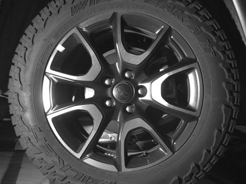 Used 2025 Jeep Compass Trailhawk AWD/4WD image 15