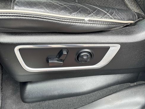 Used 2019 RAM 1500 Laramie w/ Off Road Group AWD/4WD image 35