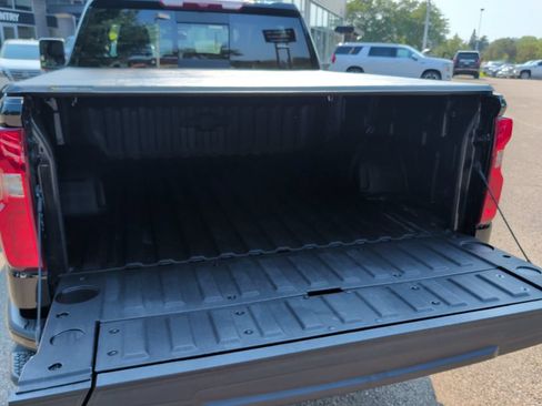 Used 2026 Chevrolet Silverado 1500 High Country w/ High Country Premium Package AWD/4WD image 22
