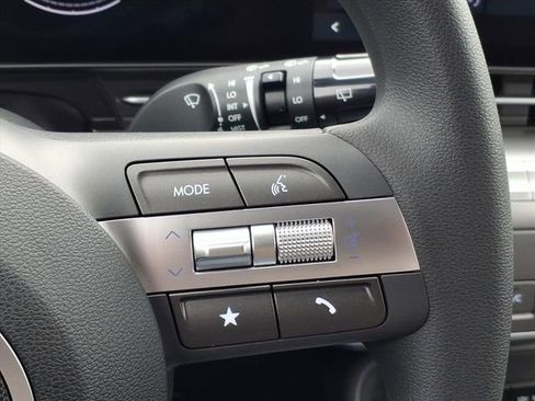 New 2026 Hyundai Kona SE image 24