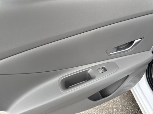 New 2026 Hyundai Elantra Blue image 12