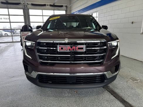 Used 2025 GMC Acadia Elevation image 3