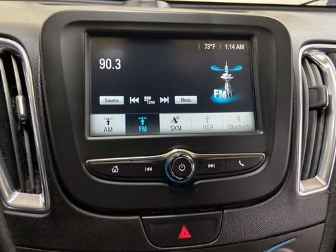 Used 2018 Chevrolet Malibu LT image 32