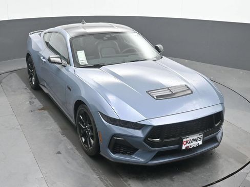 Used 2024 Ford Mustang GT Premium RWD image 35