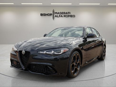 New 2025 Alfa Romeo Giulia w/ Driving Assist Package RWD image 3