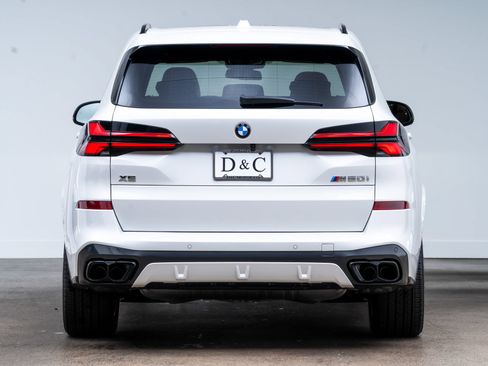 Used 2024 BMW X5 M60i AWD/4WD image 5
