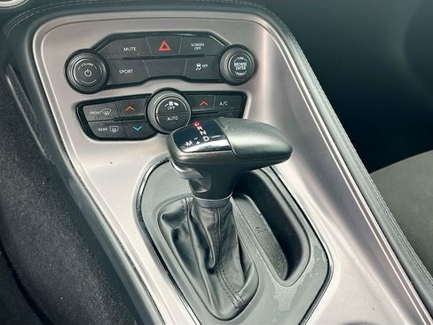 Used 2023 Dodge Challenger SXT image 16