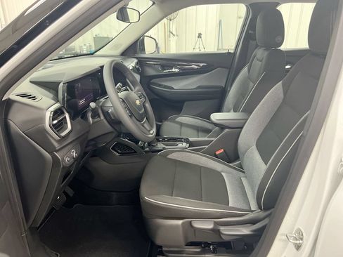 New 2026 Chevrolet TrailBlazer LS FWD image 19