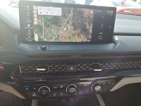 Used 2023 Honda Accord Touring image 13
