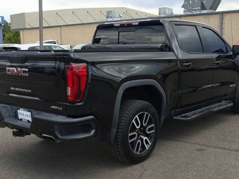 Used 2019 GMC Sierra 1500 AT4 w/ AT4 Premium Package AWD/4WD image 9