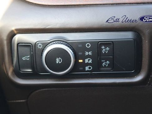 Used 2023 Ford Explorer King Ranch w/ Technology Package image 21