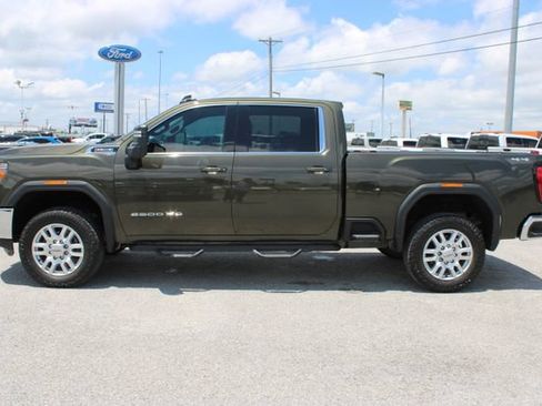 Used 2022 GMC Sierra 2500 SLE w/ SLE Convenience Package AWD/4WD image 9
